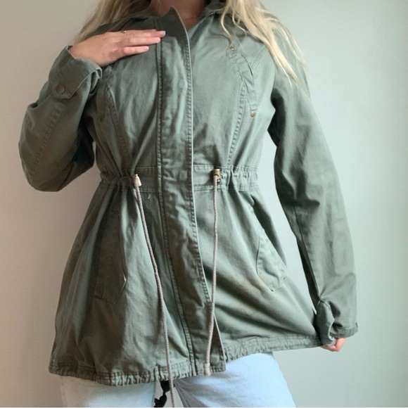 Light weight army green fall jacket - Picture 6 of 13